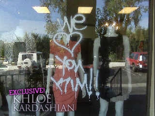 Kardashian-Dash-Calabasas-Graffiti-052009-01.jpg