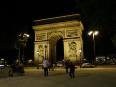 パリの代表的な建築物の１つですね！