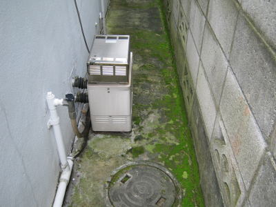 千葉県市川市の大谷様邸にて撤去した古い風呂釜